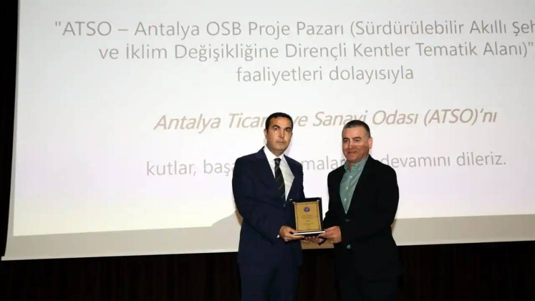 Akdeniz Üniversitesi’nde 27. Çevre Hizmet Ödülleri Sahiplerini Buldu 3
